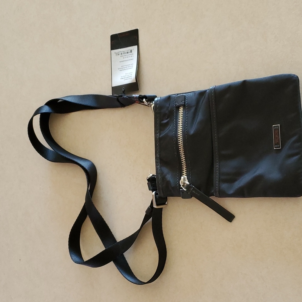 Baggallini Liverpool crossbody bag